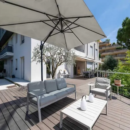 Апартаменты Luxury In Les Pins
